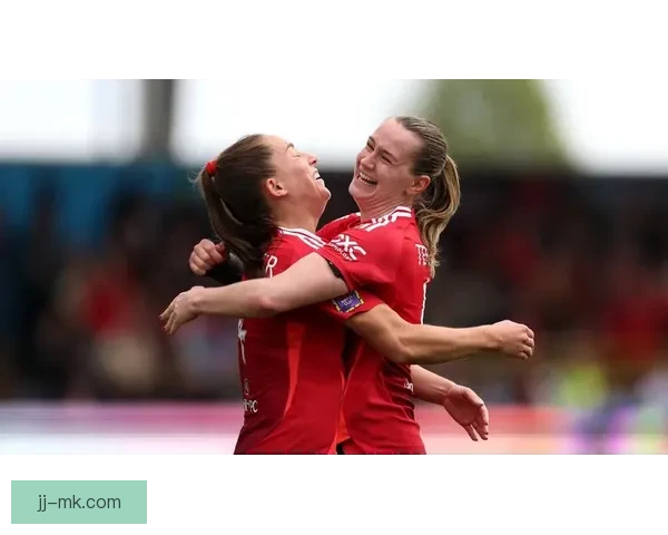 米德马正式免签加盟曼城女足开启全新赛季征程